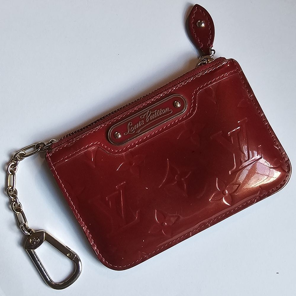 Authentic preloved Louis Vuitton Pomme D'Amour Monogram Vernis Pochette Cles